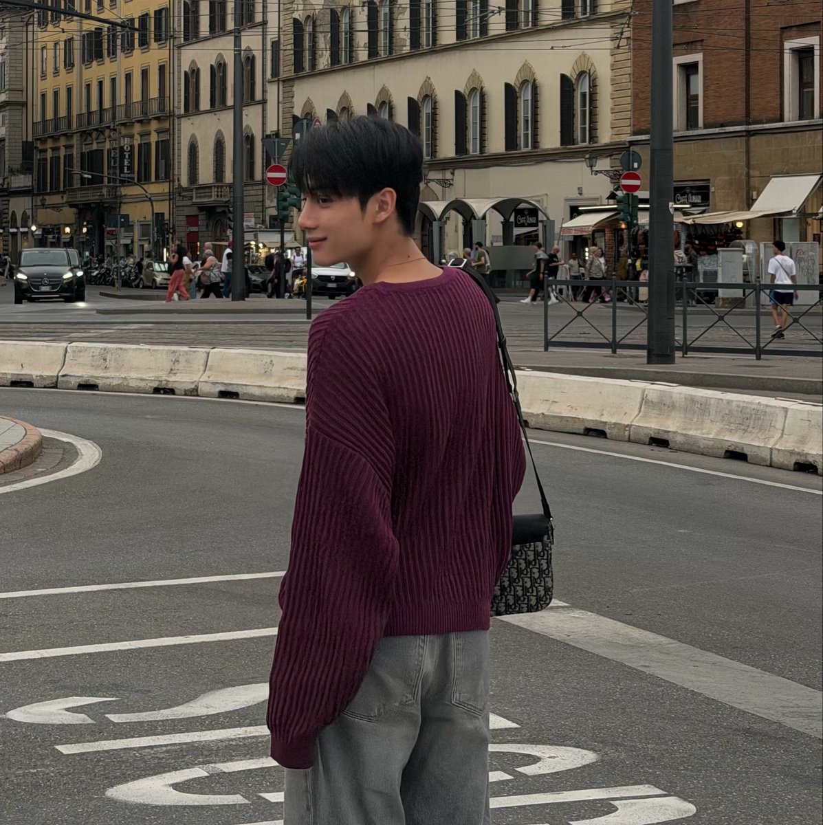 rubieisred's tweet photo. อือ ตามนั้น https://t.co/5JKGQ9hLkN