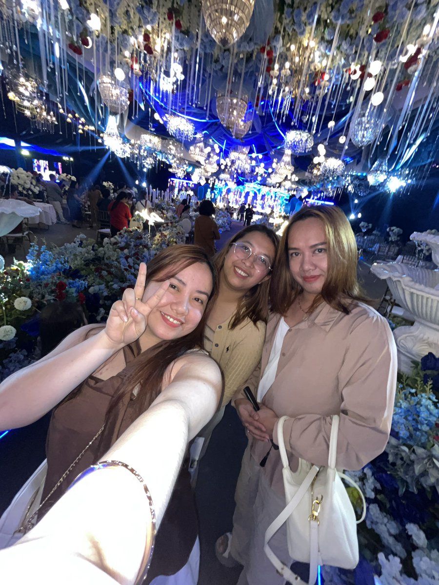 bernardtalavera's tweet photo. DDAY!! finally, from the moment na ayaw na ayaw magpakasal to finally "you look so beautiful in white"
congratulations marekoooyy mhaine and jeypi🫶🏻💐 https://t.co/cSuthKEqAN