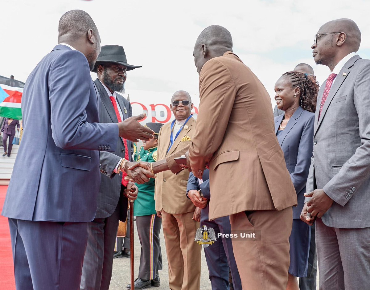 Cholatak's tweet photo. President Kiir Travels to South Africa

President Salva Kiir has travelled to South Africa for follow-up talks with President Cyril Ramaphosa on peace efforts and support for South Sudan’sDecember 2026 elections. https://t.co/Z0Wgo8Ab8v