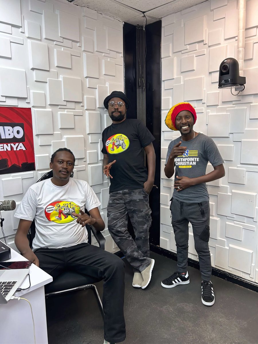 RadioJamboKenya's tweet photo. #MbusiiNaLionTeketeke inatamba taratibu tartar😌 Uko locked in ukiwa wapi?

#MapoziTuesday #KituoChaWakenya https://t.co/krI1m2AeIH