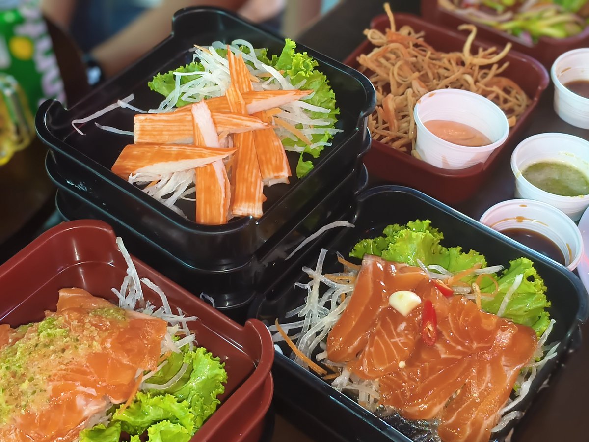 Doraebwso's tweet photo. ล้างคอซะหน่อย มะรืนเริ่มกินเจ #ภูเก็ต https://t.co/B44xnuJDu1
