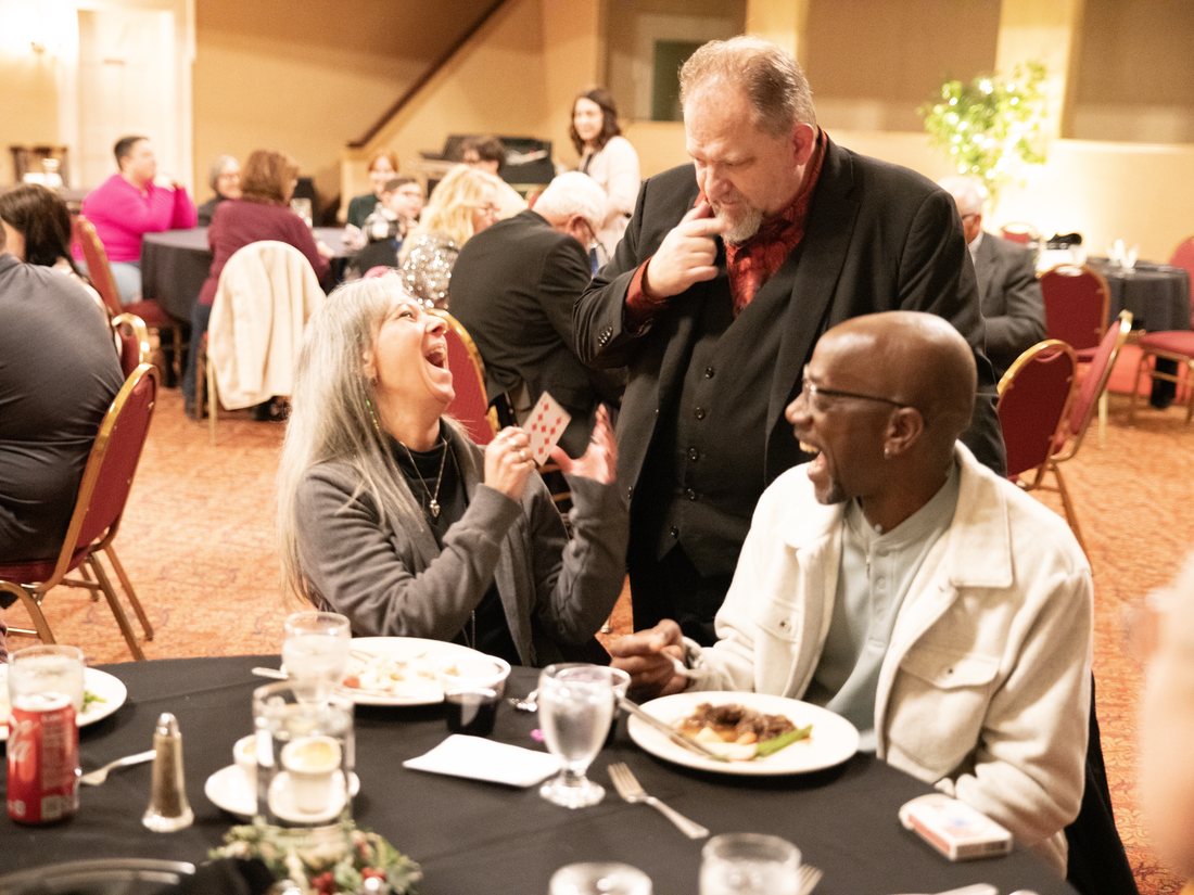 MagicmanCB's tweet photo. Not every holiday party is at the office. Some of my December bookings are in people's homes: magic in small groups, right in your guests' hands, and nothing for you to set up.

The December Fridays and Saturdays go first. Send me your date. 614-800-8909 https://t.co/OLk5EwQMWE