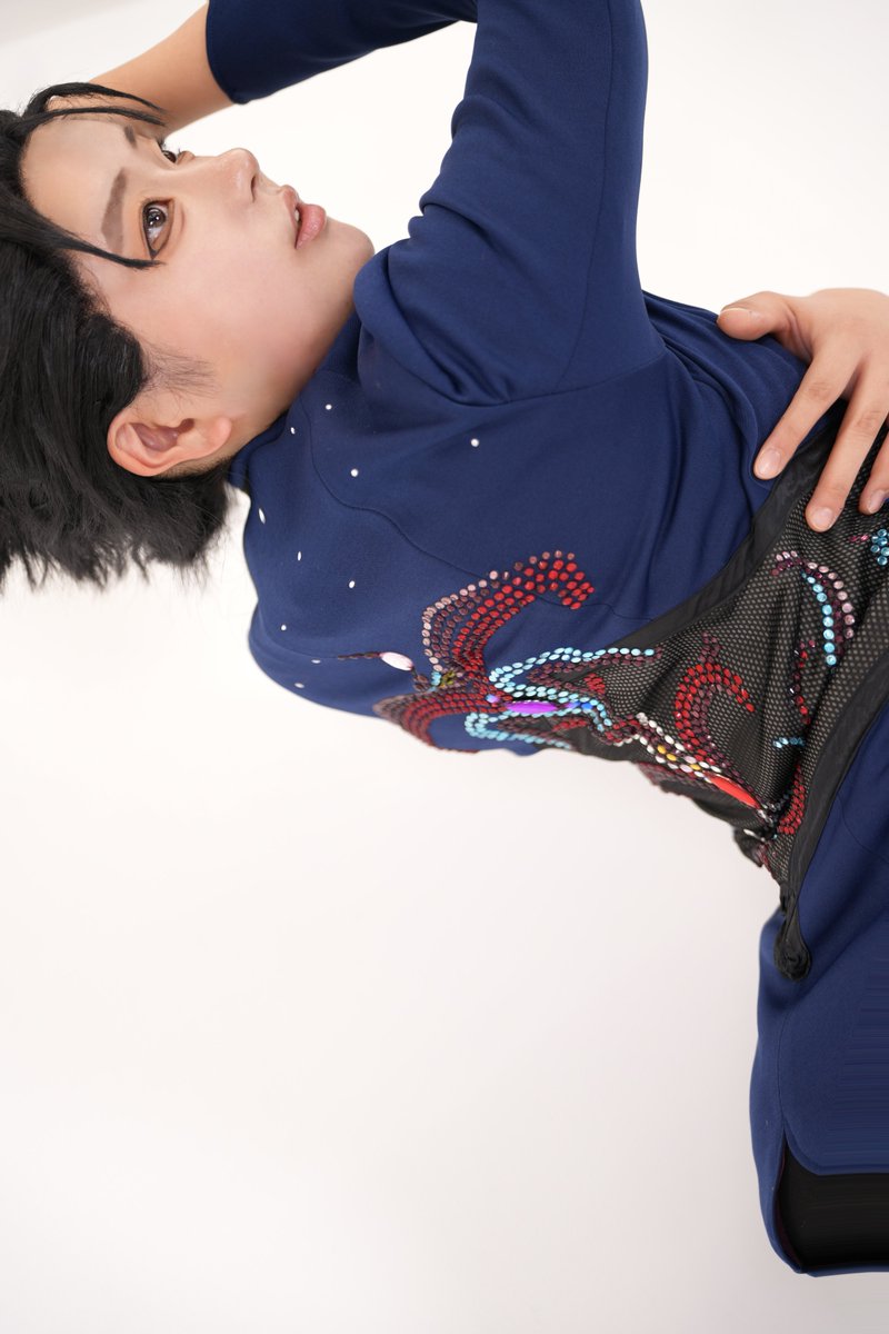 1OO__ten's tweet photo. cos｜YOI❄️
 #10年分の愛を氷上へ

｛ ℐ𝓃 𝓇𝑒𝑔𝒶𝓇𝒹𝓈 𝓉𝑜 𝓁𝑜𝓋𝑒 ~ ℰ𝓇𝑜𝓈  ｝

.
photo: @ATyuusa 
 #yurionice10thAnniv #YOIcos https://t.co/Eo2laaySzl