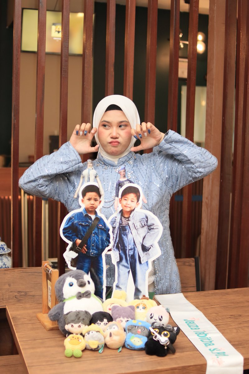 sushindut's tweet photo. call me mamih dari noenoe dan minoe https://t.co/nOkiaJBDzi