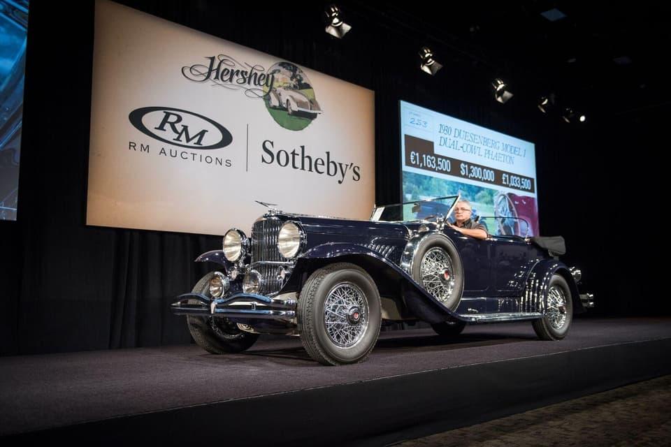 Lady330Boss's tweet photo. American automotive history is going under the hammer. RM Sotheby’s Hershey Auction returns Oct. 7–8, featuring icons like a 1934 Duesenberg Model J and 1935 Auburn Speedster.The Duesenberg is estimated at $900K–$1.2M.History comes with a price.#ClassicCars #Duesenberg #Auburn https://t.co/f6xdfTp5RQ