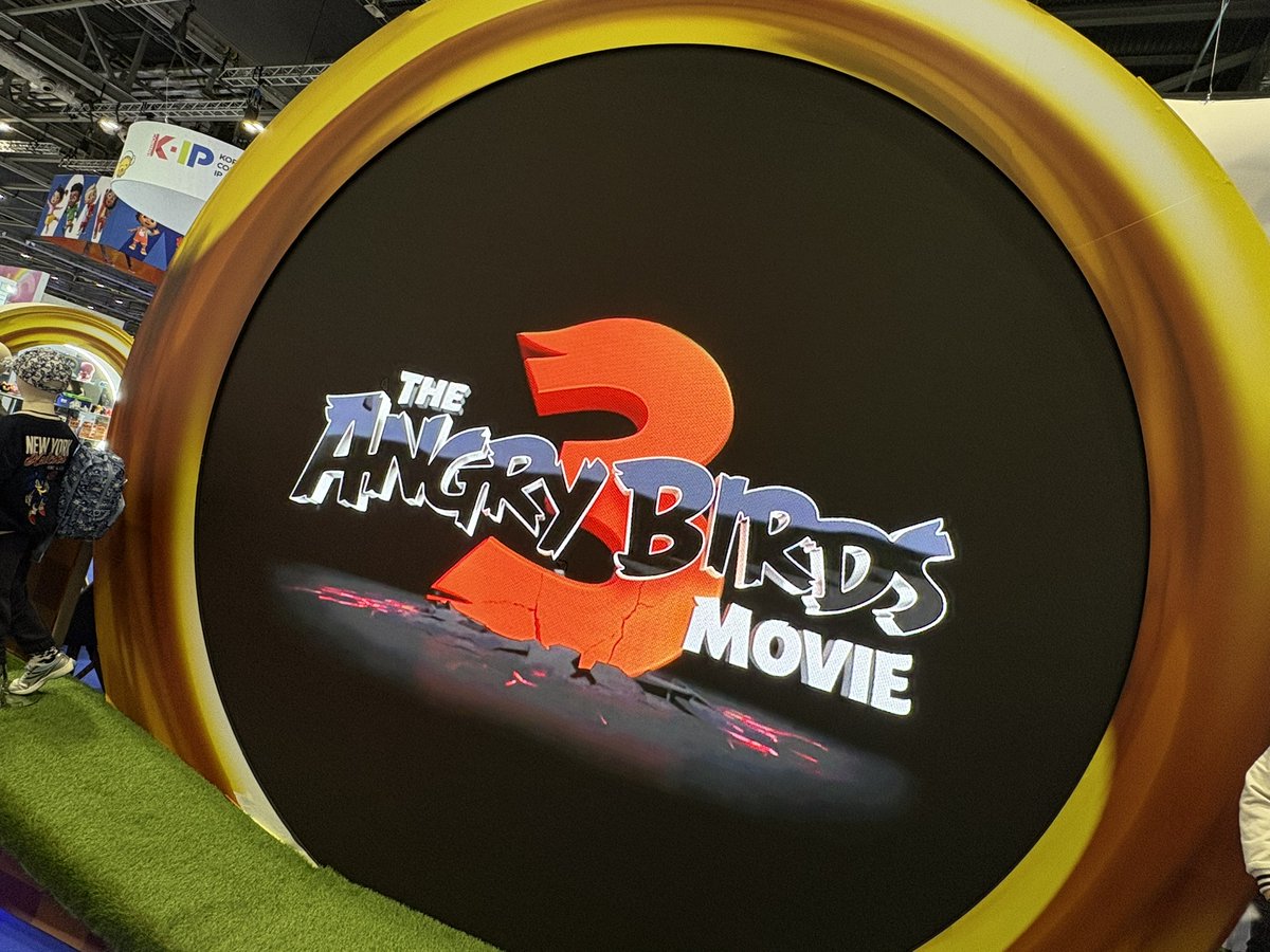 JohnCohen1's tweet photo. Here are more pics of #AngryBirdsMovie3 at #BLE2026! https://t.co/j2S6dFG30K