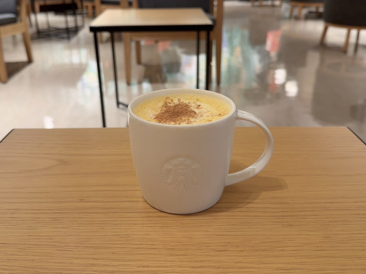 Amo0730's tweet photo. お花畑さんぽ🌼
スープチーノ🎃これ、めっちゃ美味しいし癒される！リピする😋 https://t.co/wESVgrNTQL