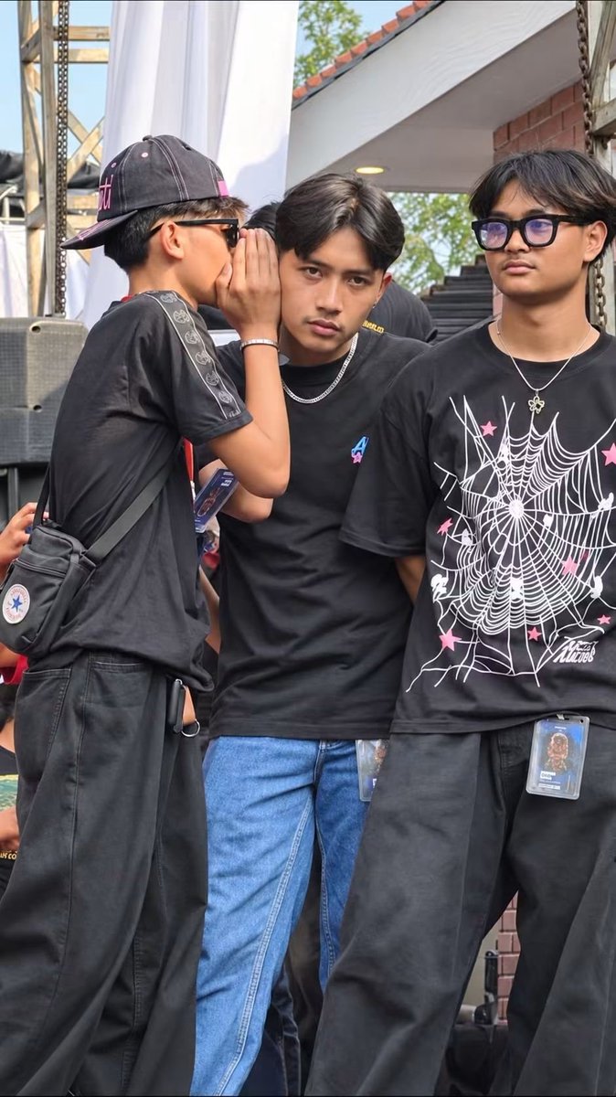 yuneest's tweet photo. never beating the papanya anak anak allegations si putra ini https://t.co/cz94udwxmU