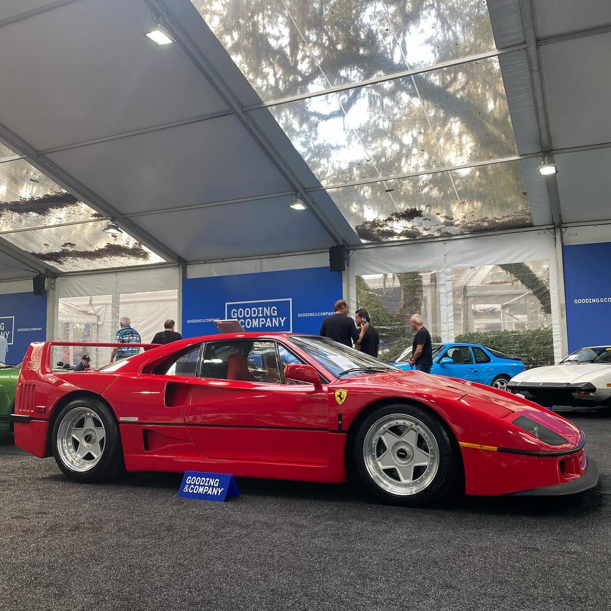 Lady330Boss's tweet photo. The classic-car market is splitting. 

Rare Ferraris, Porsches and Cobras still command attention.

Rarity, history and condition beat hype.

What would you buy if money didn’t matter? 👀

#ClassicCars #Ferrari #Porsche #CollectorCars https://t.co/eHTntAMLml