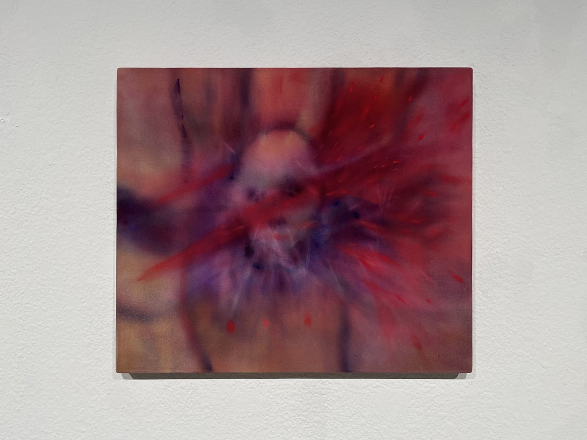 hamuzou's tweet photo. 「儚さについて｜On Transience」をGINZA SIXのFOAM CONTEMPORARYで見た。興梠優護の企画によるグループ展。写真は興梠、秋山泉、金佳辰の作品、会場風景（天吊及び床置きは大西伸明の作品群）。10/7まで。 https://t.co/FqFLvUAZ10