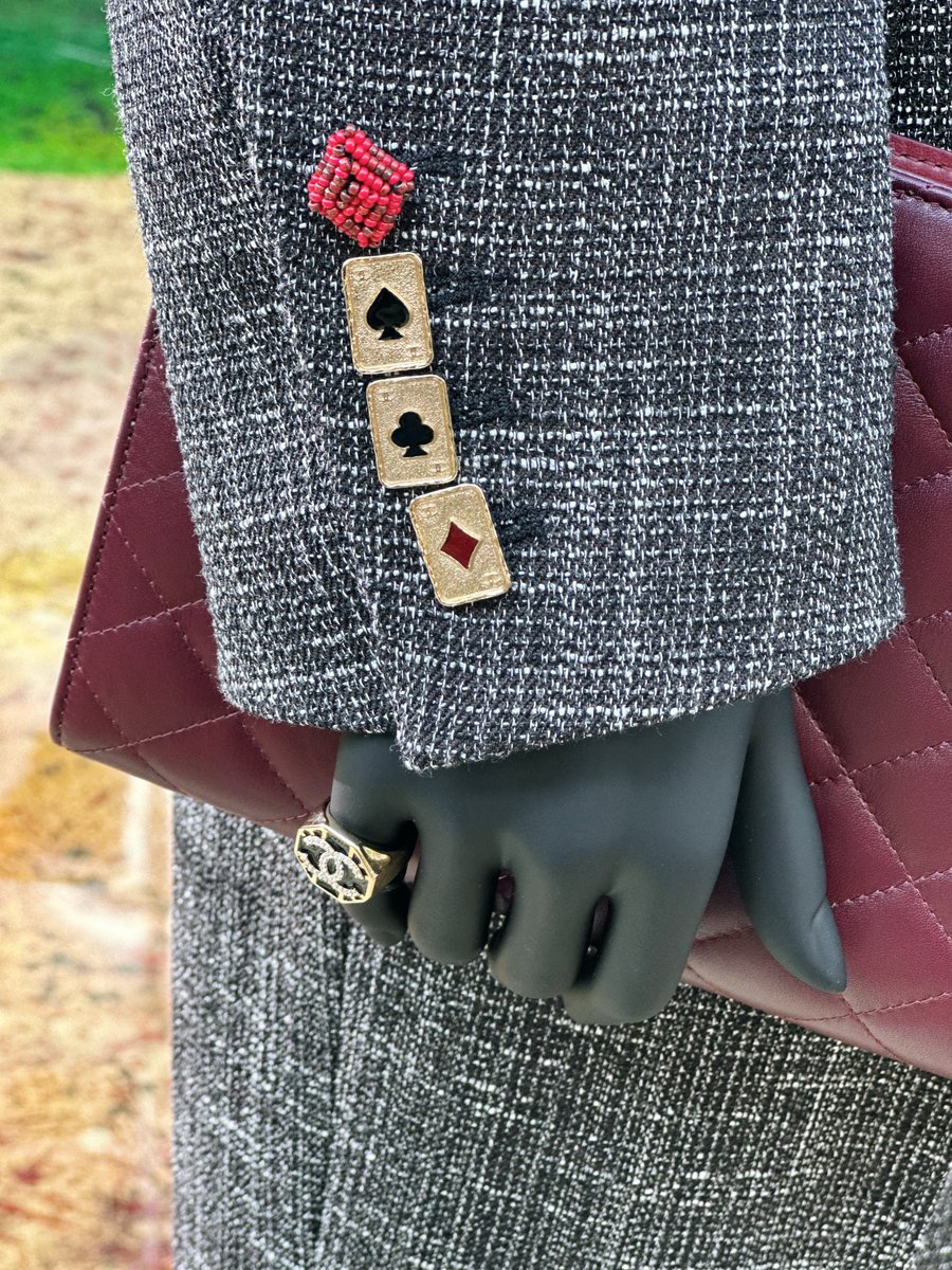 rebecamaccise's tweet photo. Chanel SS27 ♠️♣️♦️ https://t.co/IRqSr8AzsC