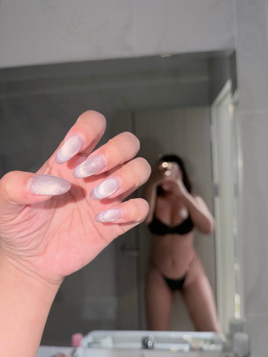 HaniiSweety99's tweet photo. Nail art baruu https://t.co/mXk8viadd1