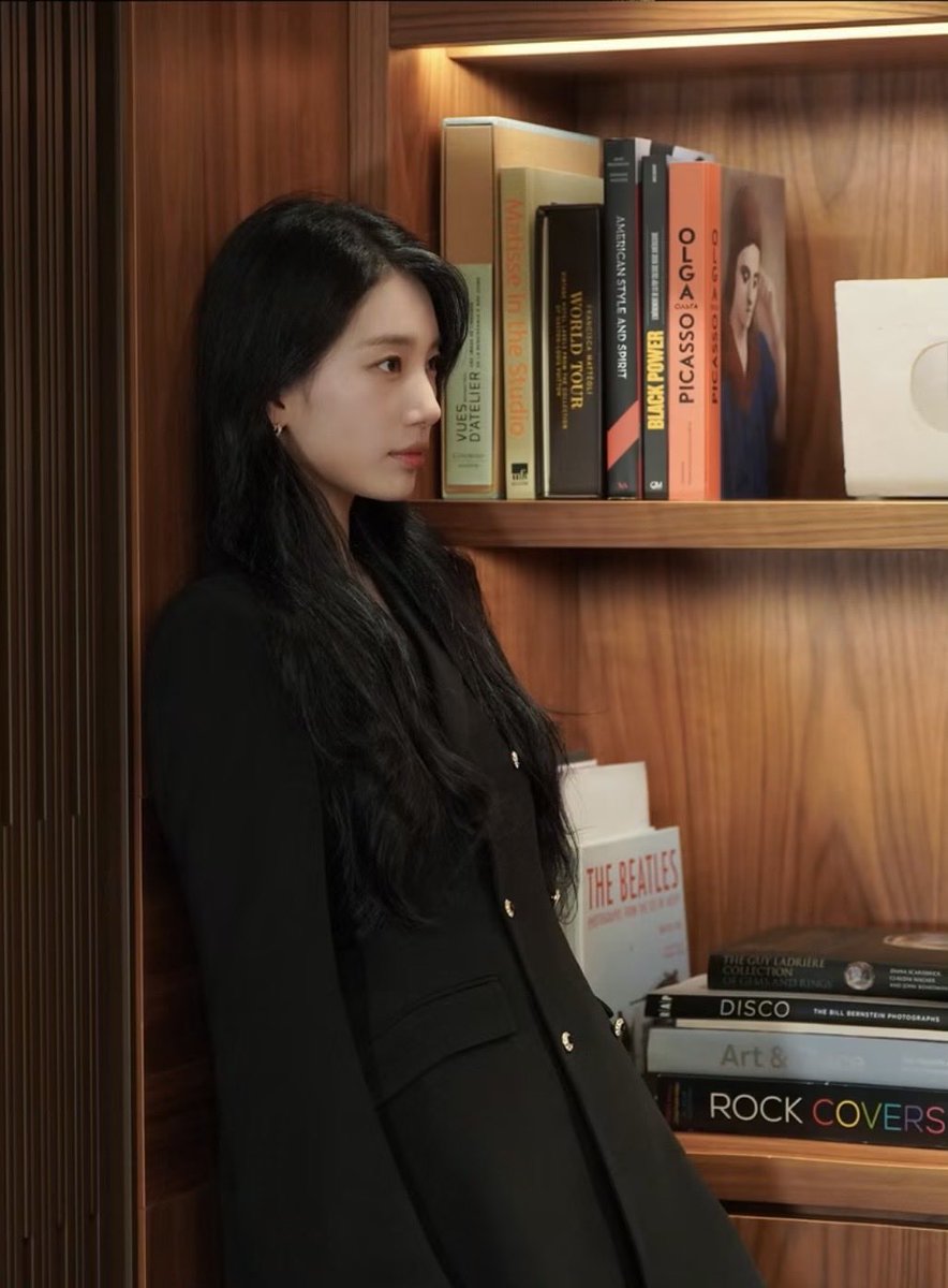 suzybogum's tweet photo. she’s so cool https://t.co/NDO9sZOiNe