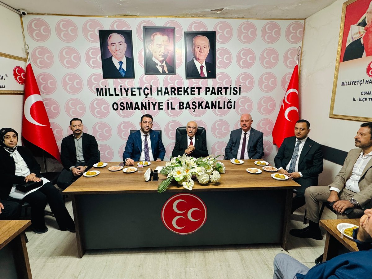 sadibinboga's tweet photo. 📍MHP Osmaniye İl Başkanlığı 

Milliyetçi Hareket Partisi Osmaniye İl Başkanlığı’nın kongresi sonrası, MHP Osmaniye İl Başkanı Sn. Yusuf Çomu’yu İl Kadın Kolları Baskanımız Sultan Okur, İl Gençlik Kolları Başkanımız Veli Demirci ve teşkilat mensuplarımızla birlikte ziyaret ederek hayırlı olsun dileklerimizi ilettik.

Cumhur İttifakı, ortak değerlerimiz, güçlü dayanışmamız ve Türkiye’nin geleceğine dair ortak irademizle yol yürüdüğümüz büyük bir birlikteliktir. Osmaniye’mizin huzuru, refahı ve geleceği için teşkilatlar arası istişare ve dayanışmamızı güçlendirmeye devam edeceğiz. Yeni dönemin Sn. Yusuf Çomu ve yönetimine hayırlı olmasını diliyor, çalışmalarında başarılar temenni ediyoruz.
@Akparti 
@RTErdogan 
@acarfaruka