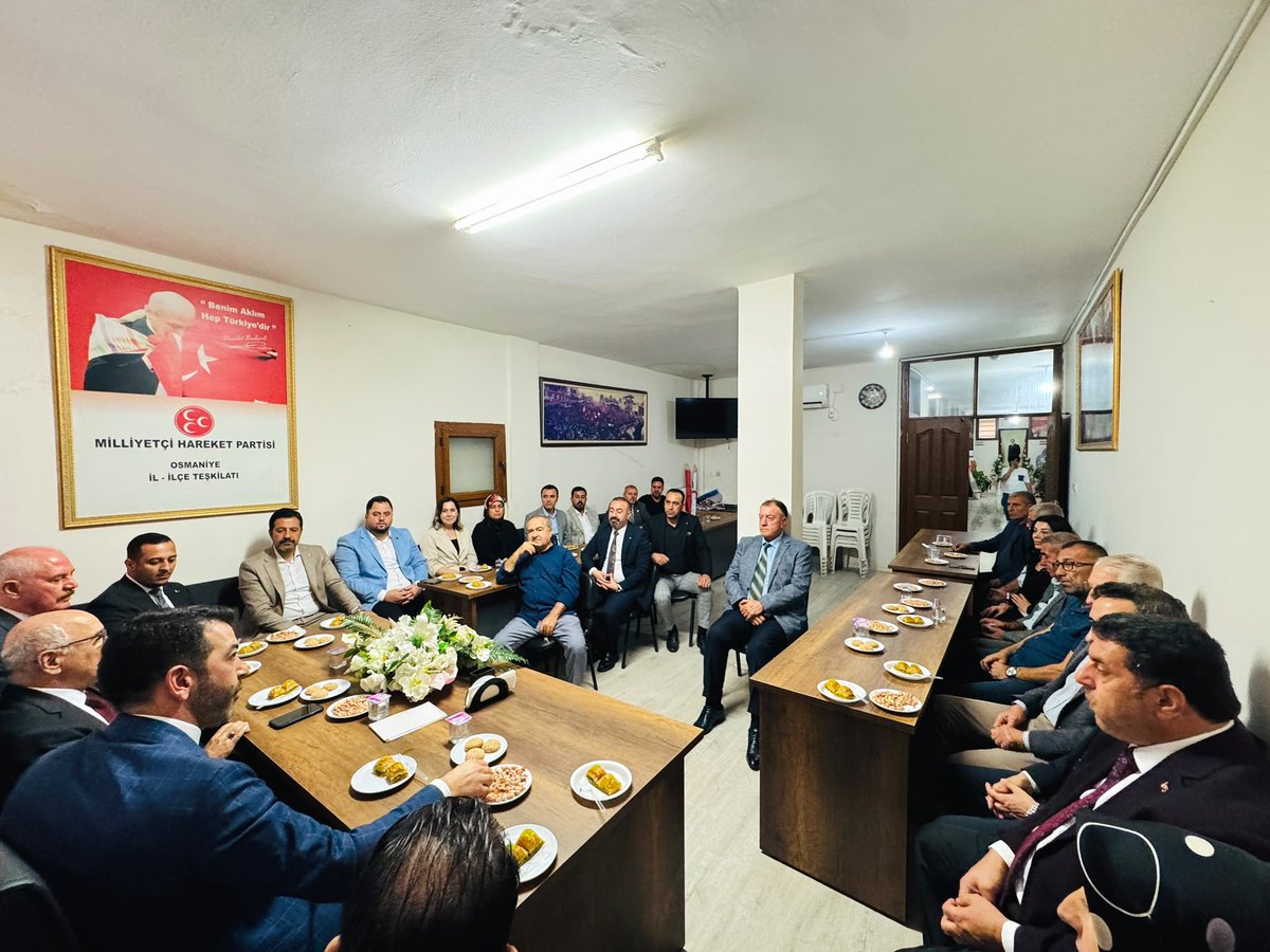 sadibinboga's tweet photo. 📍MHP Osmaniye İl Başkanlığı 

Milliyetçi Hareket Partisi Osmaniye İl Başkanlığı’nın kongresi sonrası, MHP Osmaniye İl Başkanı Sn. Yusuf Çomu’yu İl Kadın Kolları Baskanımız Sultan Okur, İl Gençlik Kolları Başkanımız Veli Demirci ve teşkilat mensuplarımızla birlikte ziyaret ederek hayırlı olsun dileklerimizi ilettik.

Cumhur İttifakı, ortak değerlerimiz, güçlü dayanışmamız ve Türkiye’nin geleceğine dair ortak irademizle yol yürüdüğümüz büyük bir birlikteliktir. Osmaniye’mizin huzuru, refahı ve geleceği için teşkilatlar arası istişare ve dayanışmamızı güçlendirmeye devam edeceğiz. Yeni dönemin Sn. Yusuf Çomu ve yönetimine hayırlı olmasını diliyor, çalışmalarında başarılar temenni ediyoruz.
@Akparti 
@RTErdogan 
@acarfaruka