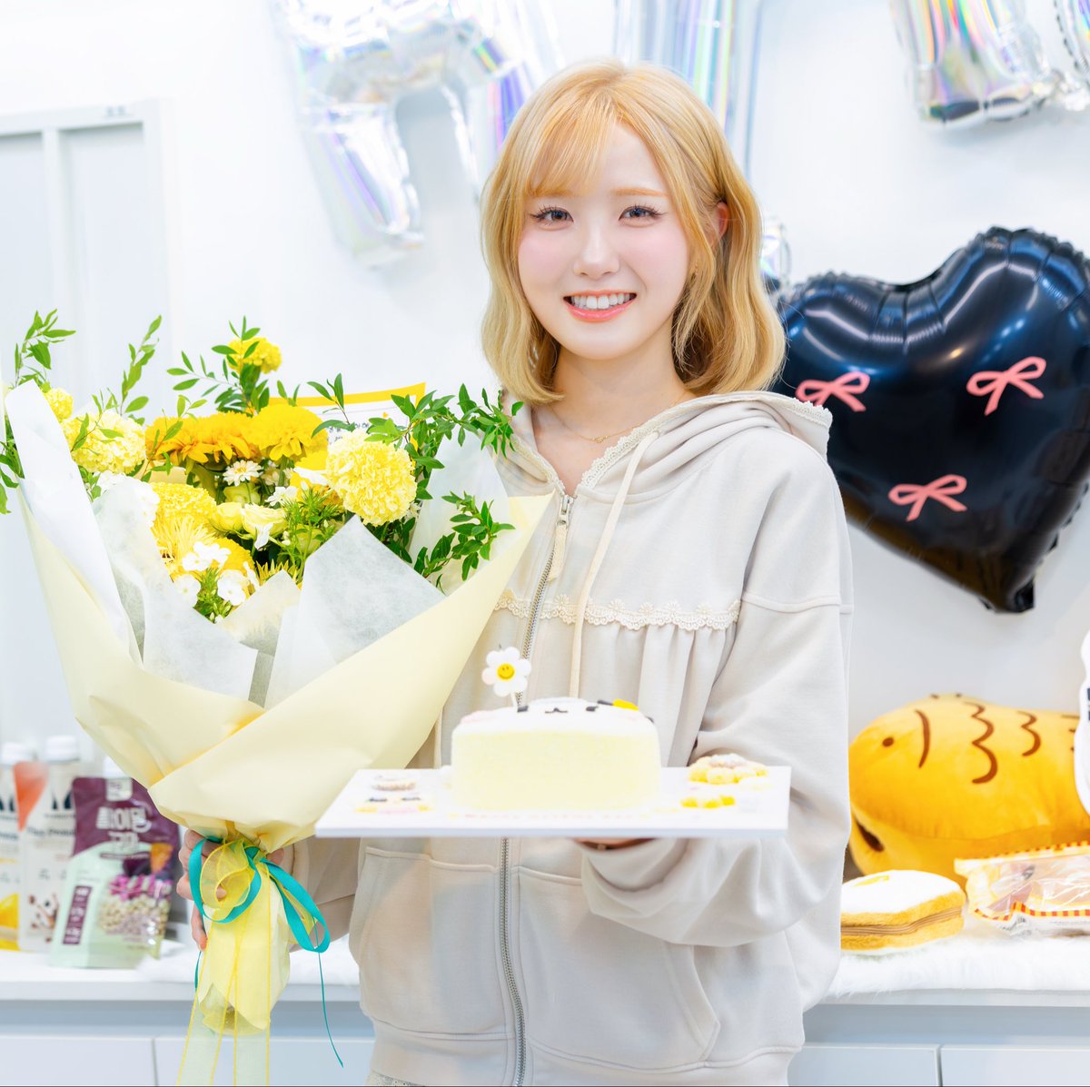 himezlove's tweet photo. 행복하세요🥹 https://t.co/76rzIyC96b