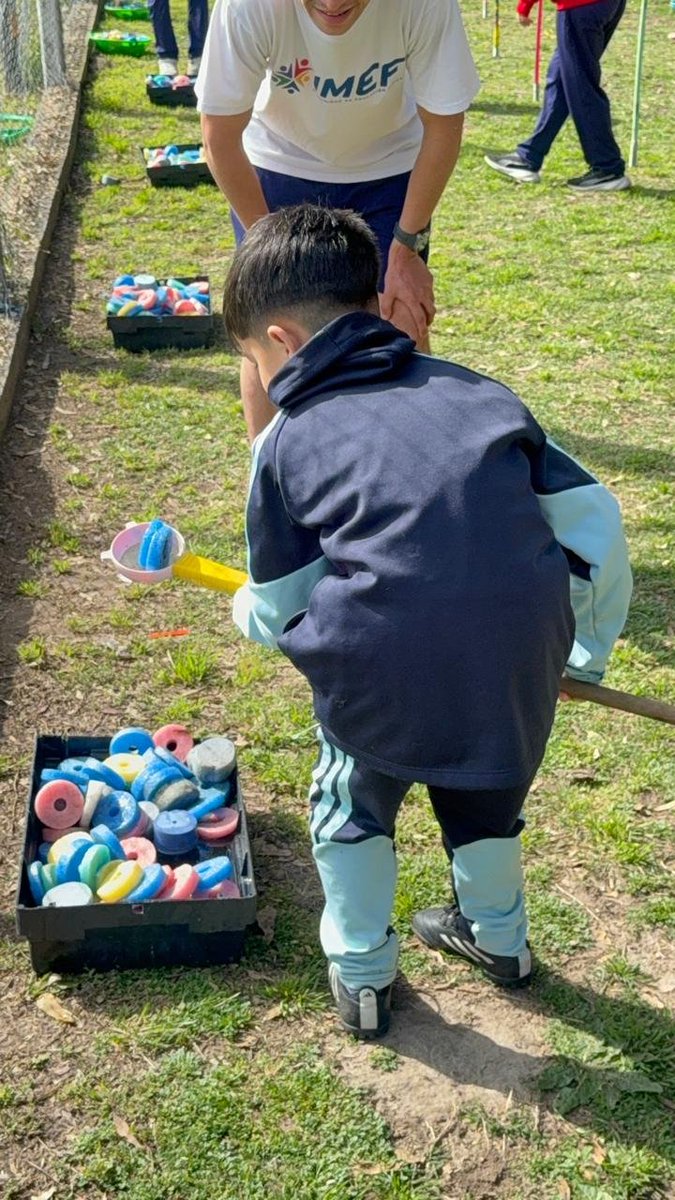 Leot14's tweet photo. CEFI 2026 — Lomas de Zamora
👉🏻La Educación Física también se construye desde el juego, el encuentro y la igualdad de oportunidades.
En 📍Lomas de Zamora participamos del encuentro lúdico-recreativo CEFI 2026, con todos los jardines del distrito, organizado por los Centros de Educación Física junto a profesores y profesoras.
Seguimos defendiendo la Educación Pública en la PBA💙 y @MunicipioLdeZ con Más Estado Presente que garantice derechos y amplíe oportunidades a nuestr@s estudiantes.
@Kicillofok @fotermin
@flaviaterigi