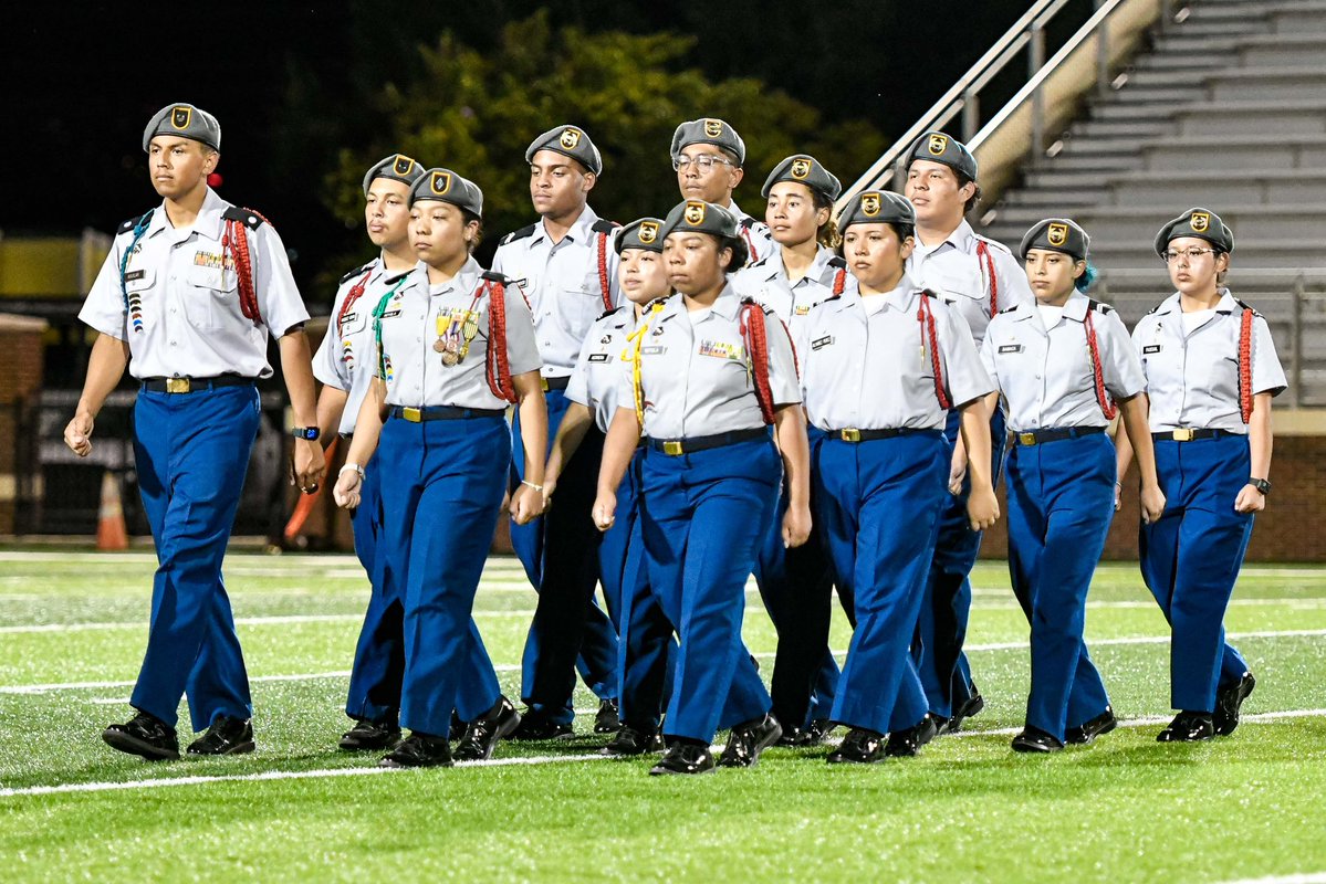 GoFlashWin's tweet photo. 🆓 FREE PHOTOS of Brookland-Cayce ROTC, River Bluff Volleyball and Swim SENIOR NIGHT and River Bluff Homecoming have been added to https://t.co/TBUfYUtPyk. Click on the FREE PHOTOS icon on the HOMEPAGE. https://t.co/u70YyKhsph