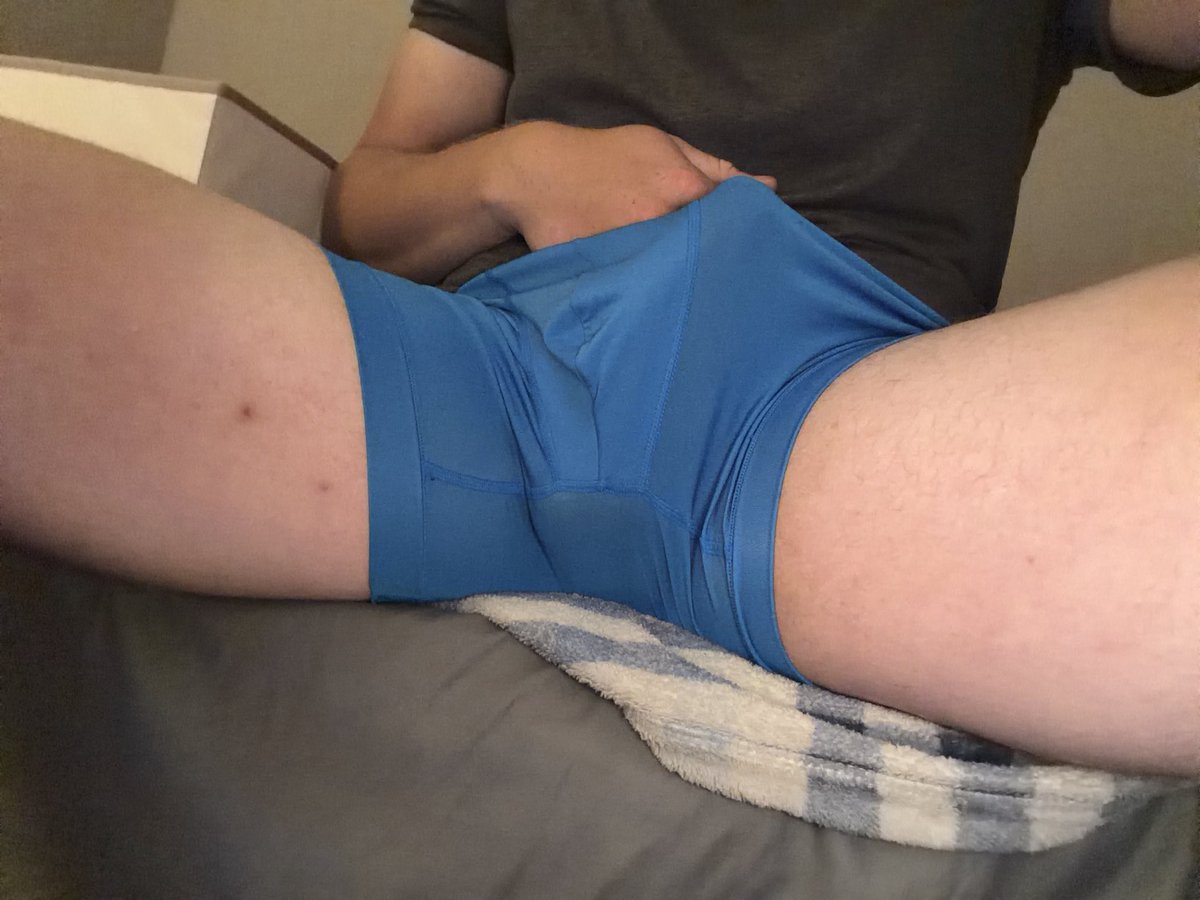 08ginger88's tweet photo. Same angle Another color (they do come off) https://t.co/CcDsC6QK56