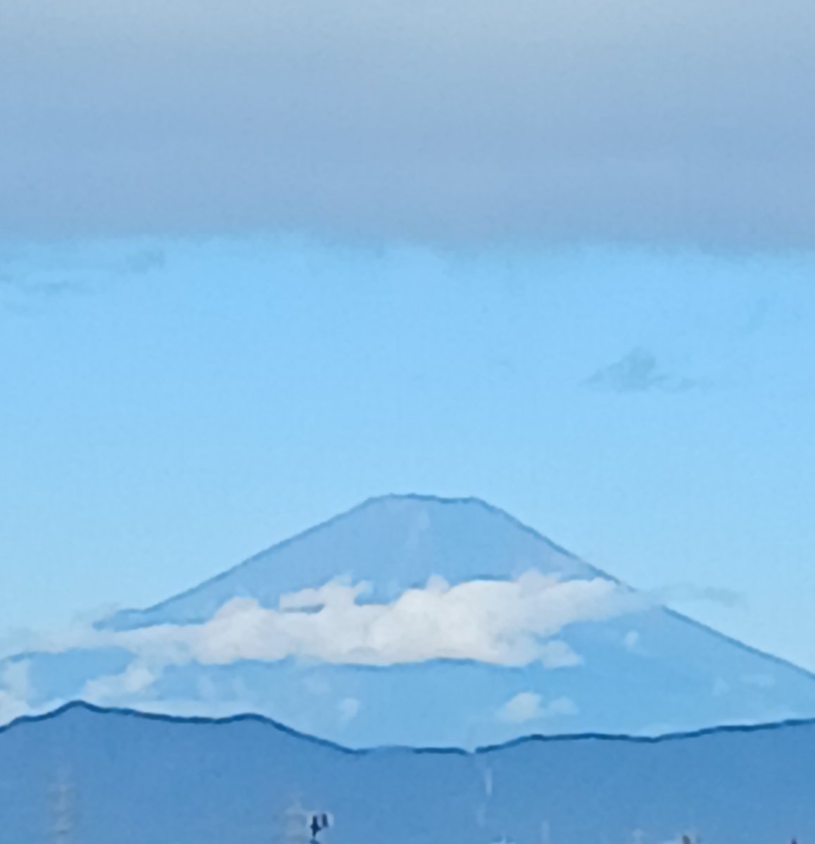 sanada_shun's tweet photo. 10月6日(火)の富士山でした。
アップ忘れ！
#富士山 https://t.co/N0dKN8PYRT