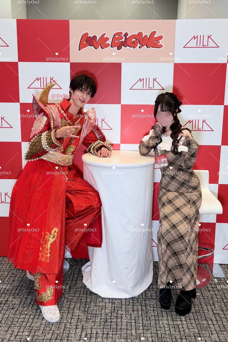 Os5yOn3's tweet photo. 26.10.04 🎀❤️✨✨

「LOVE ENG!NE」リリース記念イベント2SHOT撮影会 ツーショ 💕

舜太さんお顔小っちゃくて目がキラキラで
ブース入った途端眩しかった ᵕ ̫ ᵕ̩̩
舜太さん大好き😭また会えますように✨

#MILK #曽野舜太  #ラブエンジン https://t.co/EXJr2mqiJZ