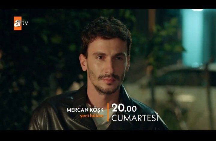 fici4689's tweet photo. بيبص عليها 😍😍🤩 #mercanköşk #cemrak https://t.co/kKBu0eVXfA
