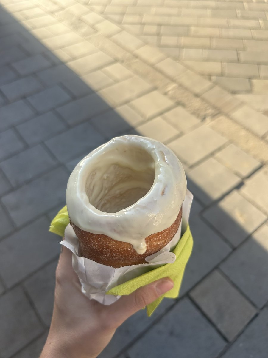 astybee's tweet photo. yeah can i get the gaping asshole treat with the hot cum? thanks https://t.co/Wb6AIUwXli