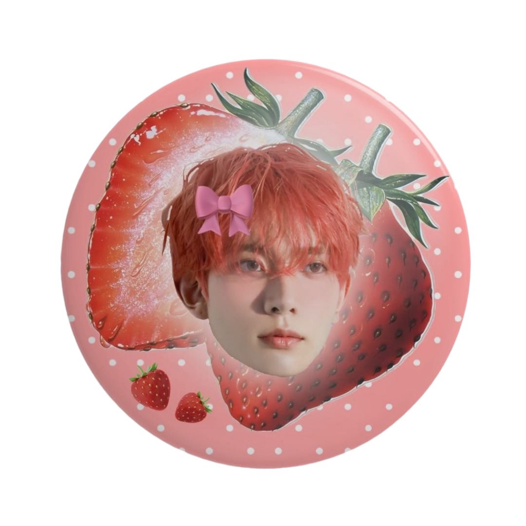 HappinessYena's tweet photo. 제가 만든 이희승 배지˵＞𖥦＜˵🍓🎀
#Evan #Heeseung  #이히승 https://t.co/STwq01zEfo