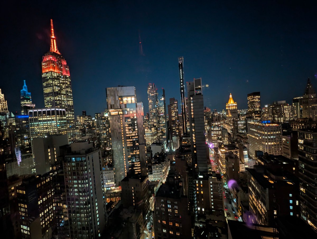 SlingwaveInc's tweet photo. On the ground in New York for Advertising Week. Looking forward to the conversations around AI, measurement, and what’s next for marketing.

If you’re here, let’s connect. https://t.co/irzn9a2WGF
