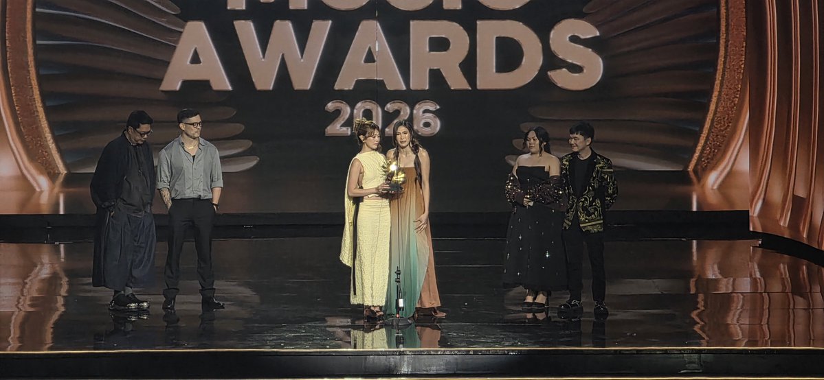 seizethelightph's tweet photo. BINI wins Artist of the Year

BINI AT FMA 2026
#BINIShinesAtTheFMA #BINI
#FilipinoMusicAwards #FMAs https://t.co/uXbKDaqdeH