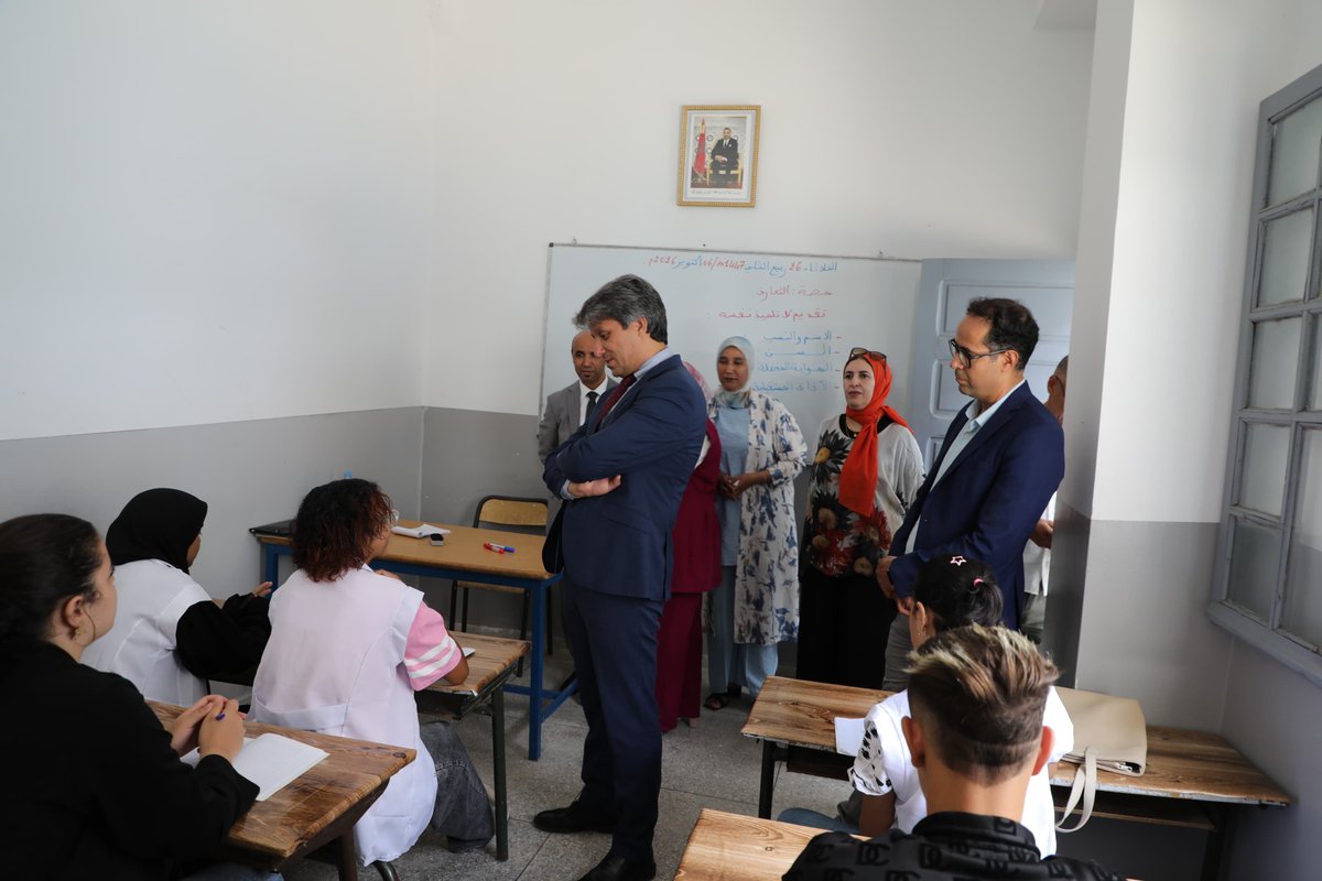 ArefFes24802's tweet photo. 📌 فاس:  السيد مدير أكاديمية  جهة فاس مكناس يفتتح مدرسة جديدة للفرصة الثانية – الجيل الجديد «النصر» بمقاطعة المرينيين التي فتحت أبوابها في وجه المستفيدات والمستفيدين  خلال  الموسم الدراسي الحالي . https://t.co/rXutUsxQqr