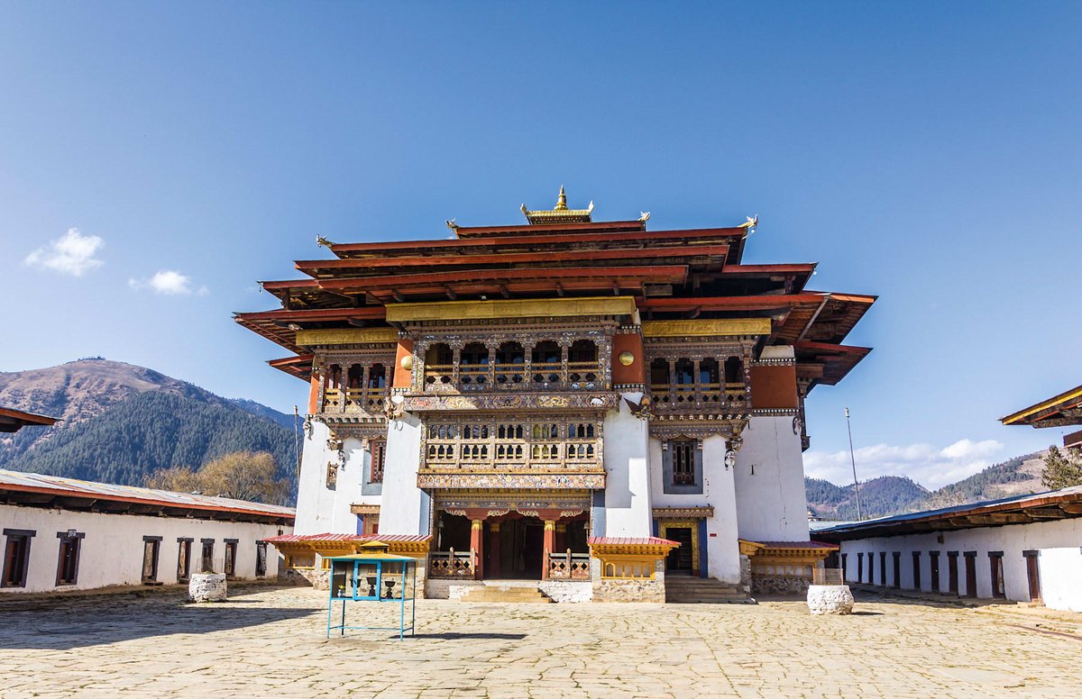 travelenvytreve's tweet photo. Immersive, enriching, and extraordinary. If you're looking for depth of experience, Bhutan is your destination. #luxurytravel #andbeyond #bhutan #seewhatliesbeyond #sovirtuoso #virtuosotravel https://t.co/J9YZEzcbE4