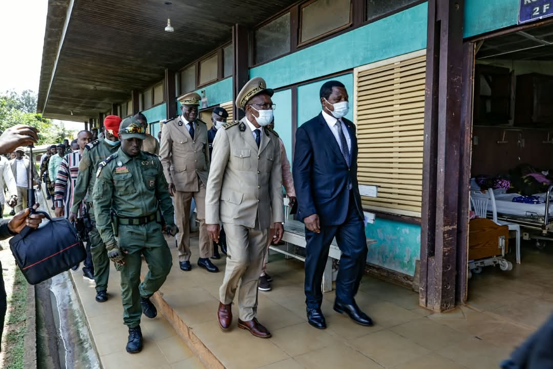 MinatDivcom's tweet photo. MINAT,Paul Atanga Nji, today, 6 October 2026, visited the Bamenda Regional Hospital as part of his working visit to the North-West Region. Received by the Governor of the North-West Region, the Hospital Director, Dr Sama Julius Nkam, the City Mayor, administrative authorities . https://t.co/UGuN4xYONJ
