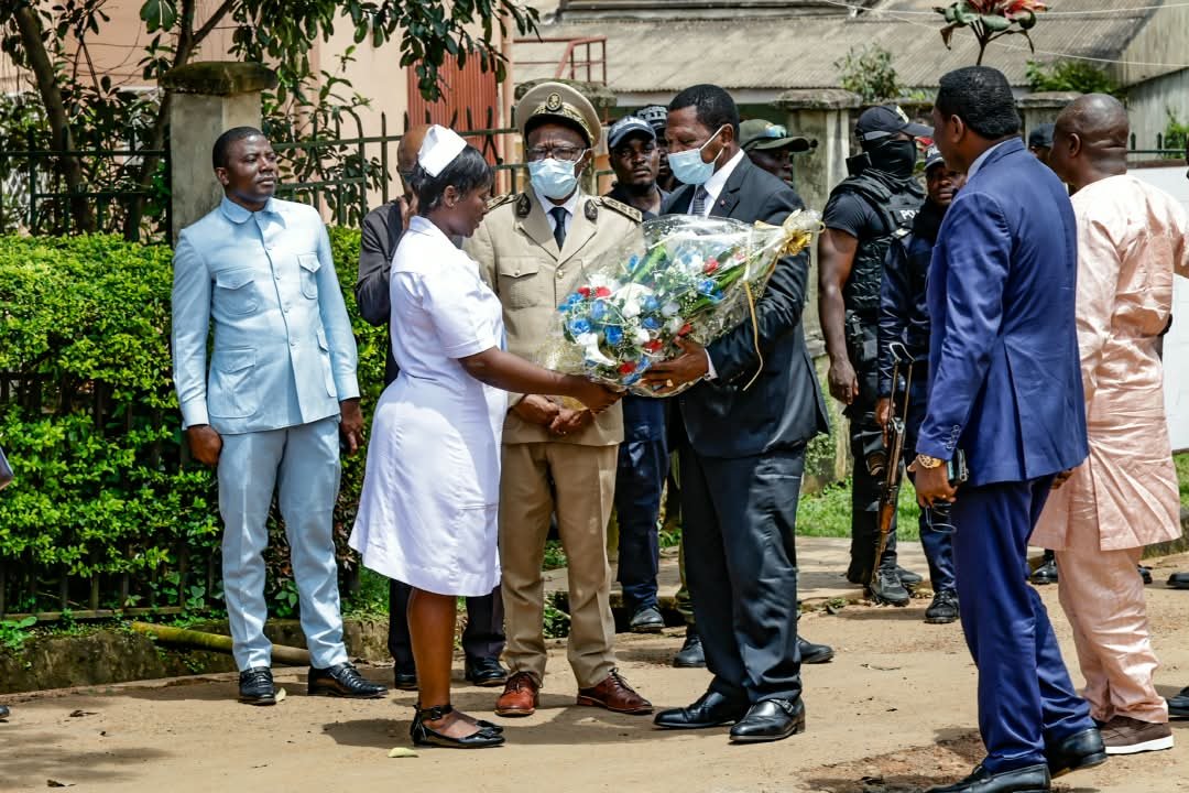 MinatDivcom's tweet photo. MINAT,Paul Atanga Nji, today, 6 October 2026, visited the Bamenda Regional Hospital as part of his working visit to the North-West Region. Received by the Governor of the North-West Region, the Hospital Director, Dr Sama Julius Nkam, the City Mayor, administrative authorities . https://t.co/UGuN4xYONJ
