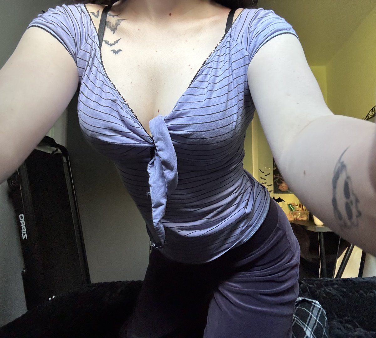 Gahyounn's tweet photo. Hii 😜
#altgirl #findom https://t.co/KFWo3ugv9S