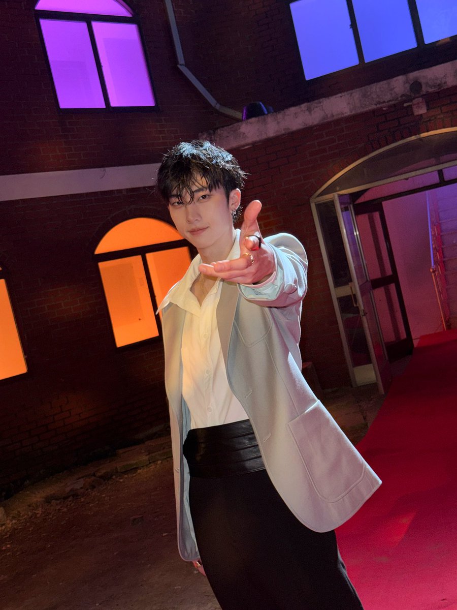 P1H_official's tweet photo. [📸] P1Harmony (피원하모니) JIUNG (지웅) - ‘I Just Might’ Bruno Mars Cover

➕ https://t.co/wnoJaudHxb

#P1Harmony #피원하모니 #P1H #JIUNG #지웅
#BrunoMars #IJustMight #COVER https://t.co/Cdp7tqPbNX