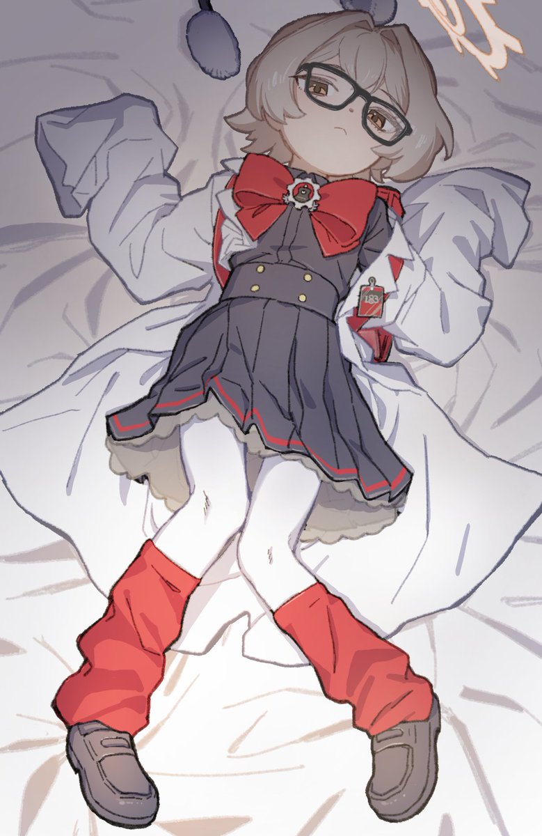 nmtk_fb's tweet photo. 183号特別クラスの古畑ラナちゃん。寝てたり寝てなかったり眼鏡かけてたりかけてなかったりな差分も作ってしまった…。
いいよね…眼鏡がね…童顔がね…ランドセルがね…白タイツがね…ルーズソックスがね… https://t.co/sCu9xBILaH
