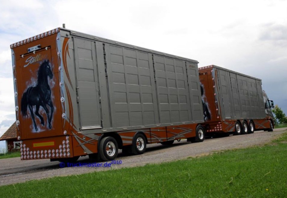IsleMason666's tweet photo. The Stallion #Volvk #Volvotrucks #VolvoFHV3 #VolvoFHVersion3 #ClubV3 #Dieselgypsy #Stallion #Equestrian https://t.co/RJ0S0GCHPs