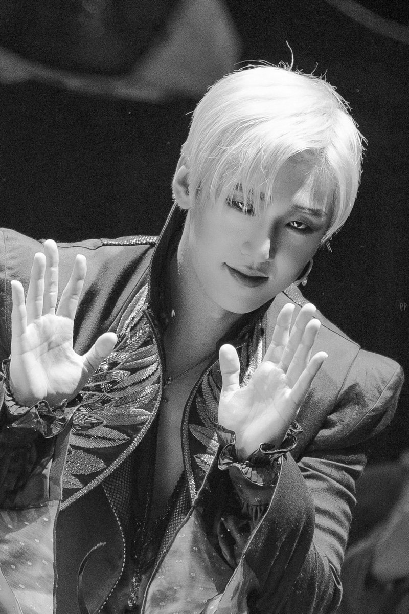 xiaxiaxia_pp's tweet photo. 260912

색을 빼면 오히려 더 밝아진다🤍 https://t.co/aEps3CCbCz