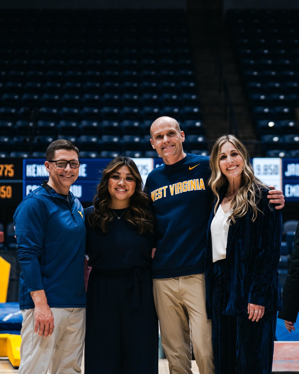 WVUGymnastics's tweet photo. The best of the best 💛💙

Happy #NationalCoachesDay to our faves! We are so thankful for all you do for our team!

#HailWV https://t.co/u6Kz1OND8H
