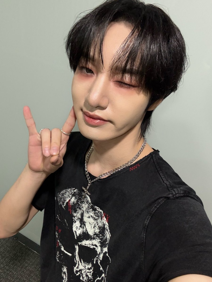 RINGKAWA's tweet photo. 휘준님 생일축하해 ✩‧₊˚⸜(  ╹꒳ ╹♡)ଓ ༘˚˖ https://t.co/q3Ux2nemP9