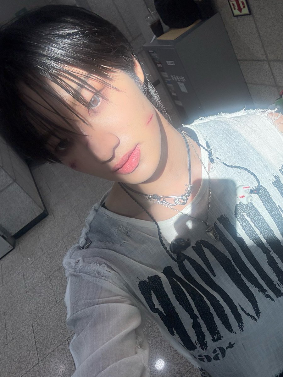 RINGKAWA's tweet photo. 휘준님 생일축하해 ✩‧₊˚⸜(  ╹꒳ ╹♡)ଓ ༘˚˖ https://t.co/q3Ux2nemP9
