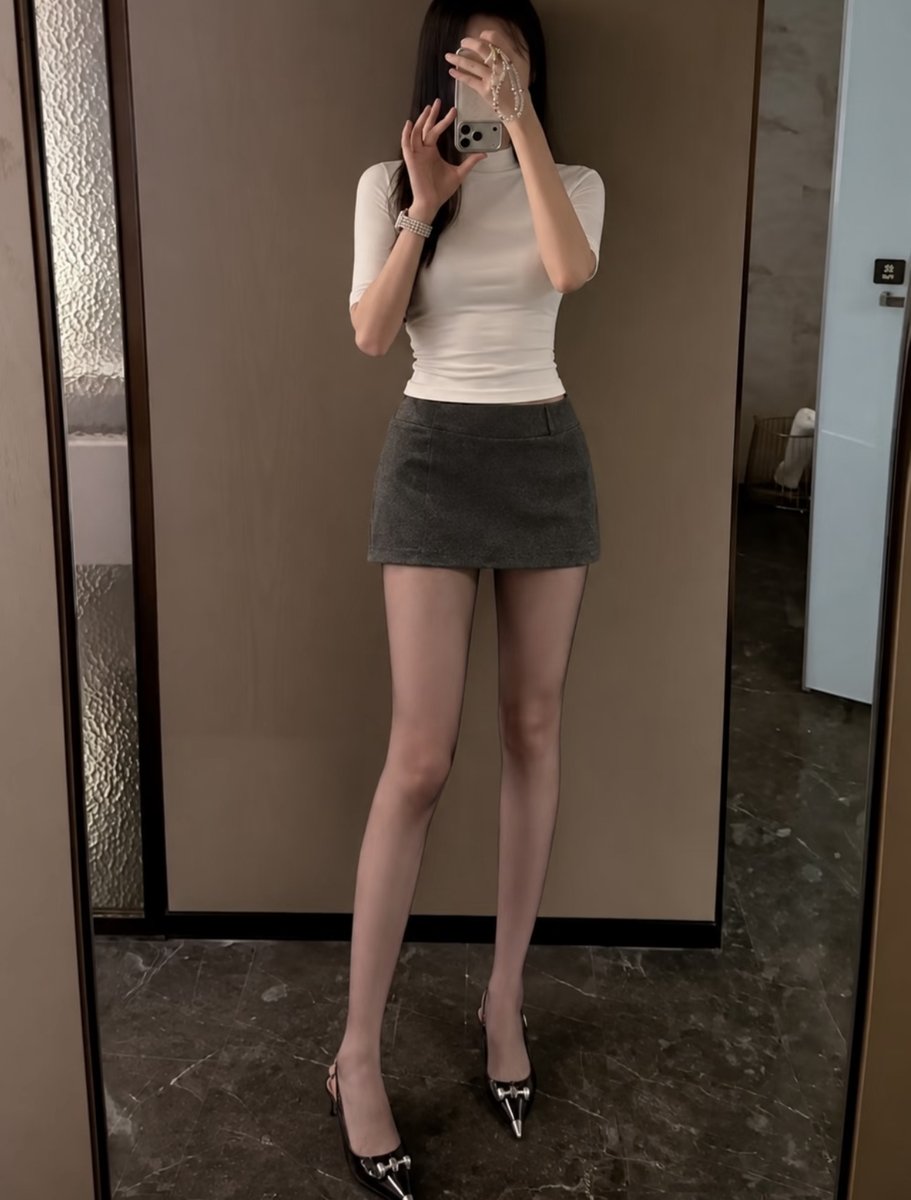 JamesKinson's tweet photo. 女生99年，在江苏徐州平时比较宅一些，本人不丑身高168cm，体重56kg，附近有身高170左右的优质单男吗，必须能接受艾滋试纸检测的，不打扰生活的来  那种自以为是的口嗨男和聊骚的别私信我！#江苏 #徐州 https://t.co/9Ph9ESfgbT