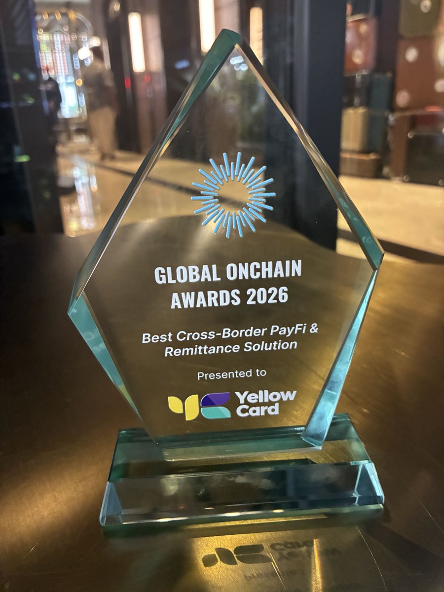 yellowcard_app's tweet photo. Yellow Card won Best Cross-Border PayFi &amp; Remittance Solution at @CoinGapemedia's Global Onchain Summit in Singapore 🇸🇬

Our Senior Strategic Sales Manager, Lizzy Haskins, was there to collect it for the team.

Thank you to CoinGape and everyone who helped build this. https://t.co/u3kLZRNTMc