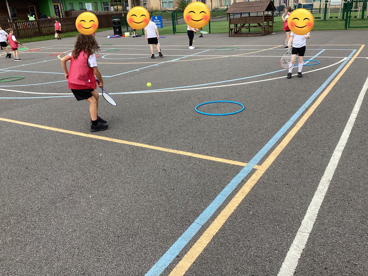 YewTreeSandwell's tweet photo. Y3 have worked very hard to control a tennis ball and remain on the spot. They have now begun to serve a ball to a partner by aiming for a hoop. https://t.co/RY5HVXYDFR