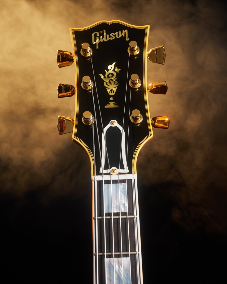 CustomGibson's tweet photo. Tracing its roots back to the Lloyd Loar era of the early 1920s, the L-5 has long stood as the pinnacle of Gibson archtop design. Now, #Gibson Custom brings that legacy back to the core lineup with the 1957 L-5 CES Reissue.

Learn more: https://t.co/wzzwisNrvy https://t.co/H89EcHbvgR