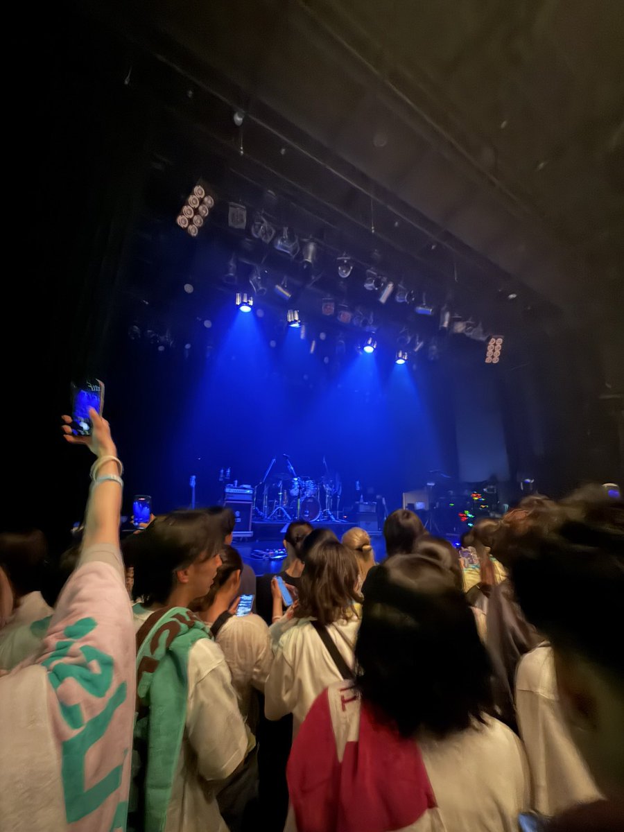 om01dasite's tweet photo. 東京行くまでに痩せなければ行けないモチベが今武道館だけ
 #邦ロ #日常垢
 ︎︎ https://t.co/vseWQBdrXW