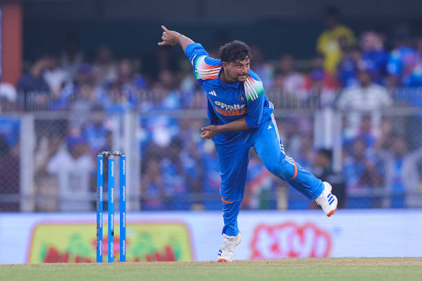 Fancricket12's tweet photo. When Kuldeep is bowling well, he forces you to remember this quote.

"The art of leg-spin is not just bowling a leg-break; the art of leg-spin is to examine, deceive and outwit. That is the whole art. And within it is the magic,” said Shane Warne in his autobiography, No Spin. https://t.co/5MARZ7hLAW