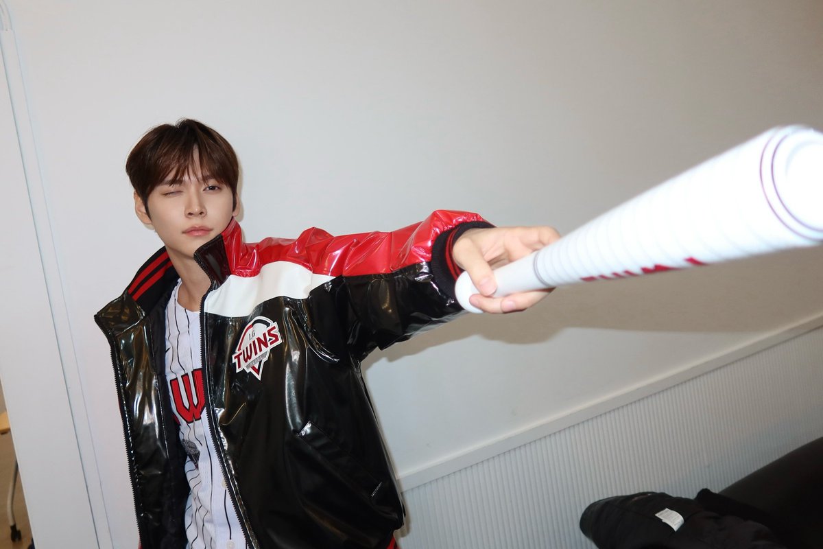 riize_archives's tweet photo. 261006 #EUNSEOK riize_official instagram https://t.co/5IB8lj8kLo