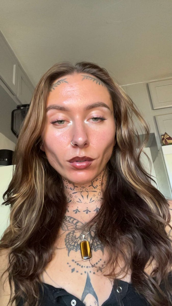 cedarminks's tweet photo. 🏳️‍⚧️ and tatted ❤️ https://t.co/VEyw5exlLM
